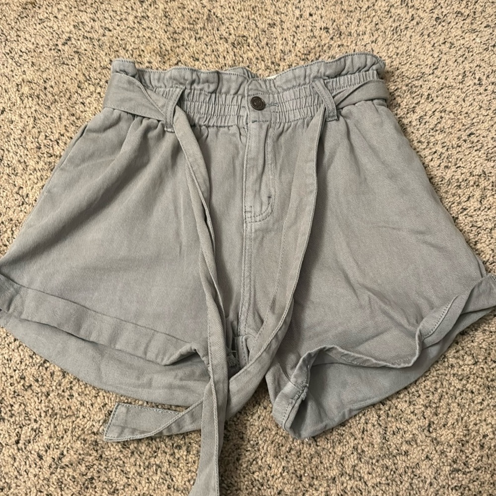 🛑3 FOR $30🛑 Gray jean shorts